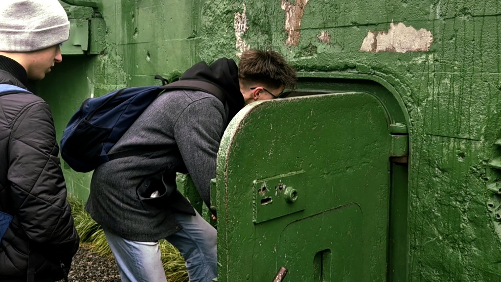 Uczniowie TME w podziemnych tunelach Festung Oder podczas wycieczki do Międzyrzecza